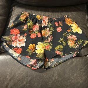 Ambiance Apparel floral shorts size medium